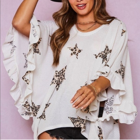 Fantastic Fawn Feelin’ Flirty Leopard Print Star Flowy Boho Top - Picture 5 of 5
